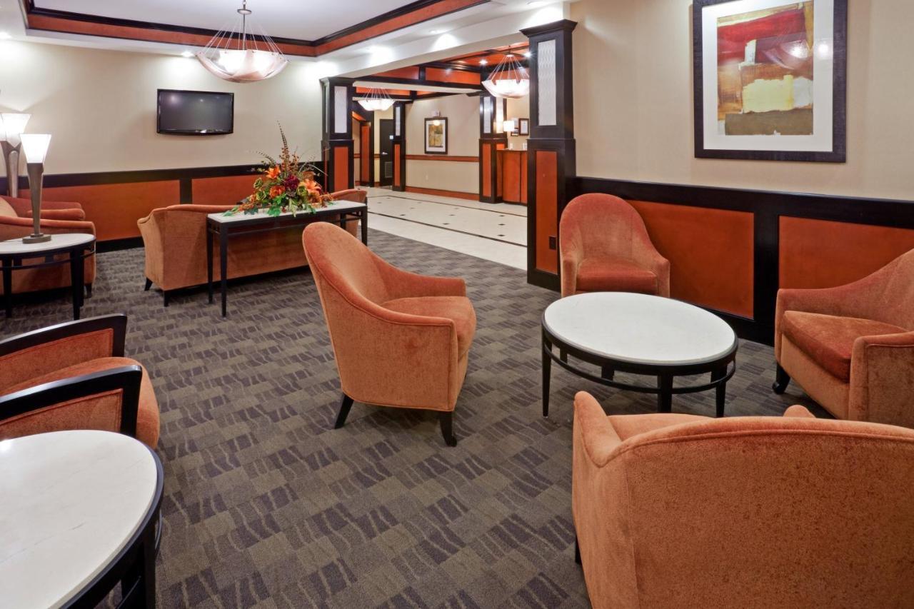 Comfort Inn & Suites Dallas Medical-Market Center Bagian luar foto